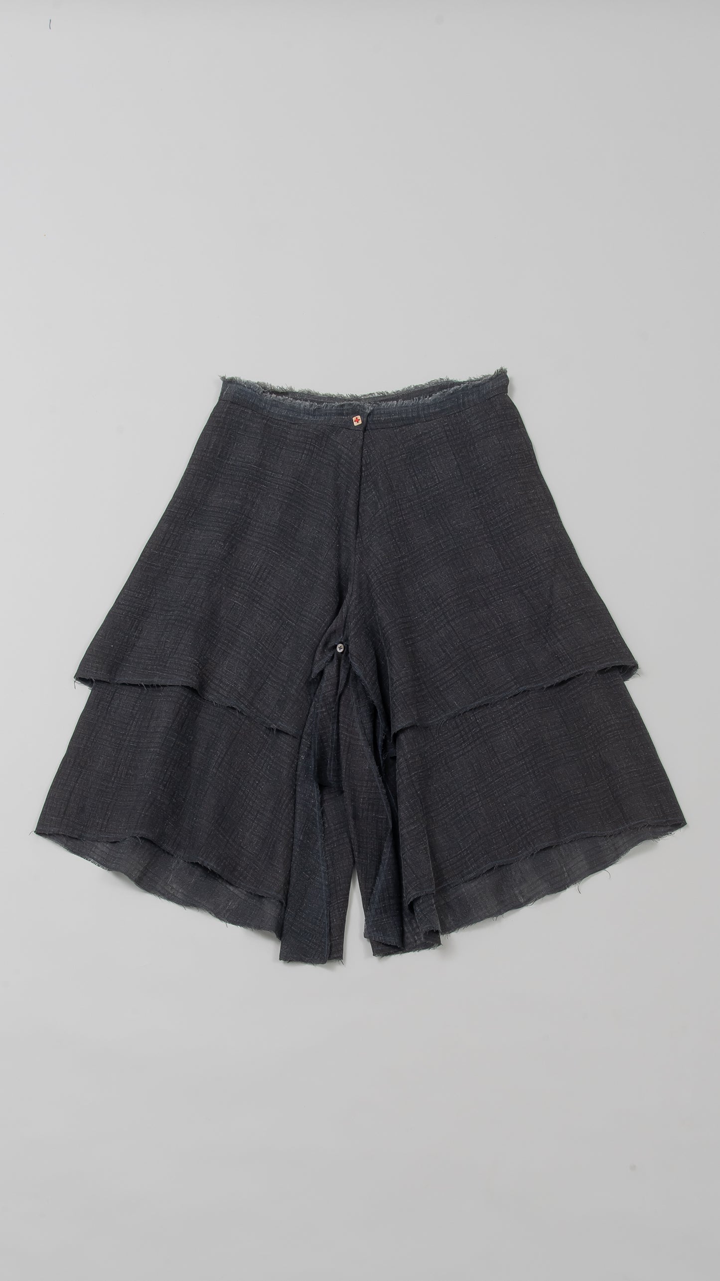 fold closing double skirt/short