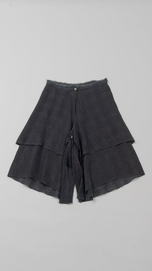 fold closing double skirt/short