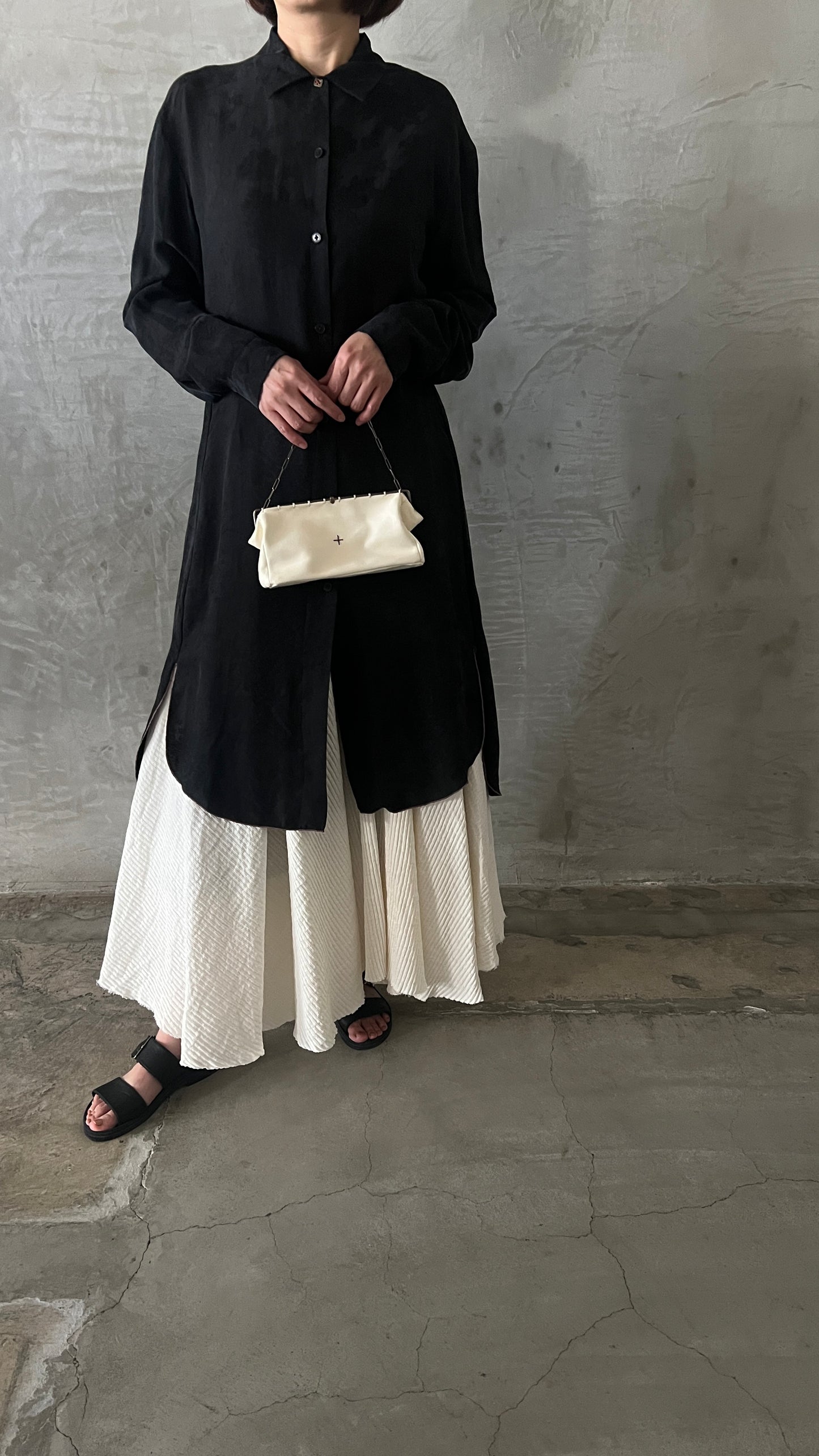 wo.oversize extra long shirt