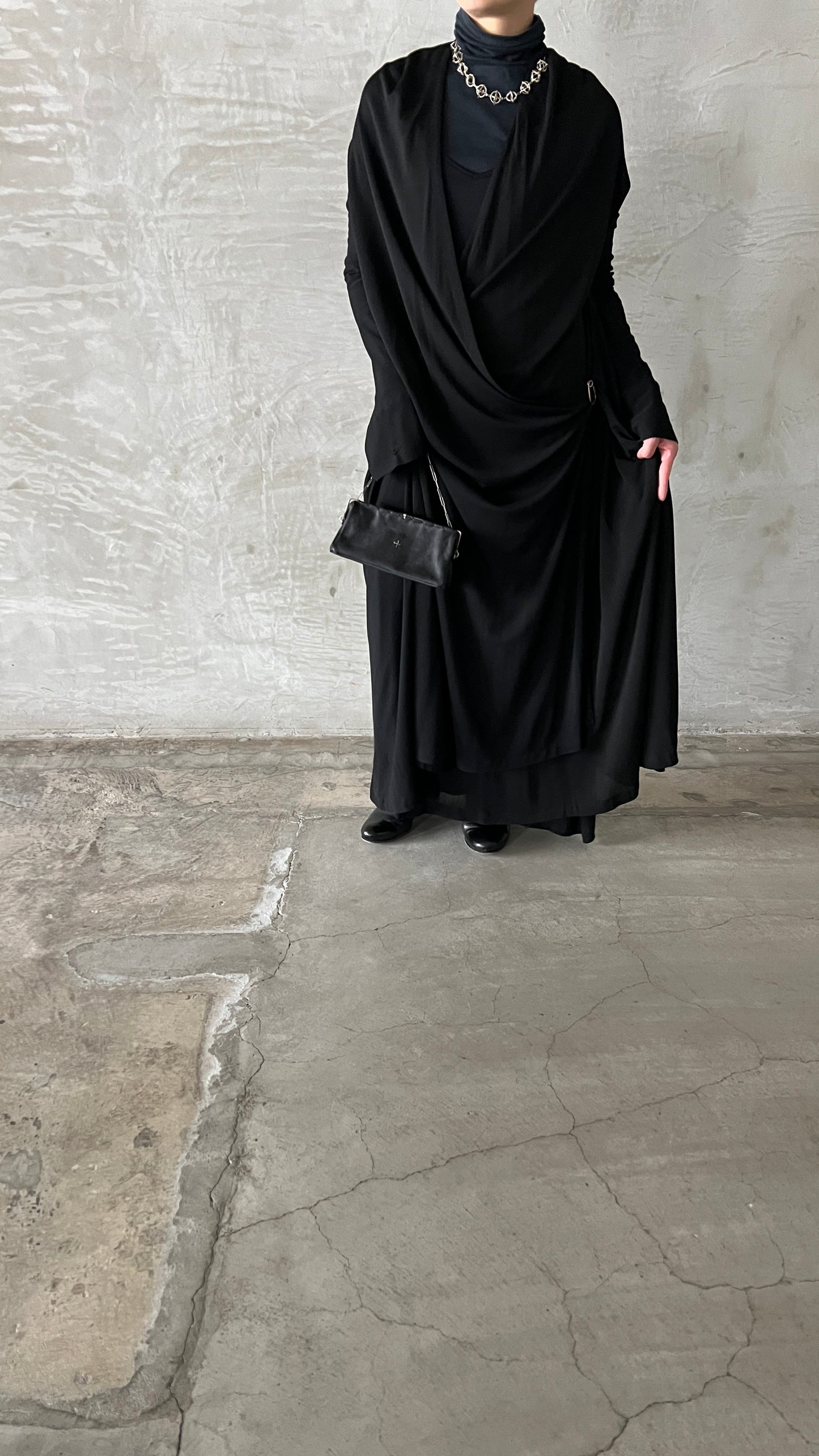 extra wide long safety pin shirt   lenght short 5cm