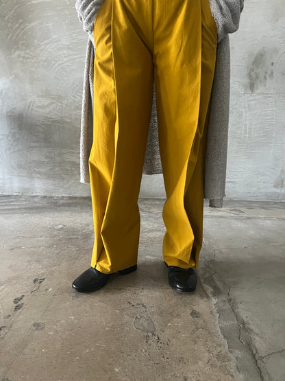 front pleat wide fit short elastic