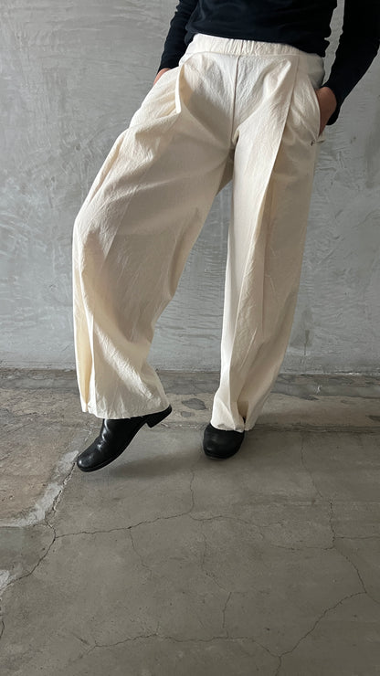 front pleat wide fit short elastic