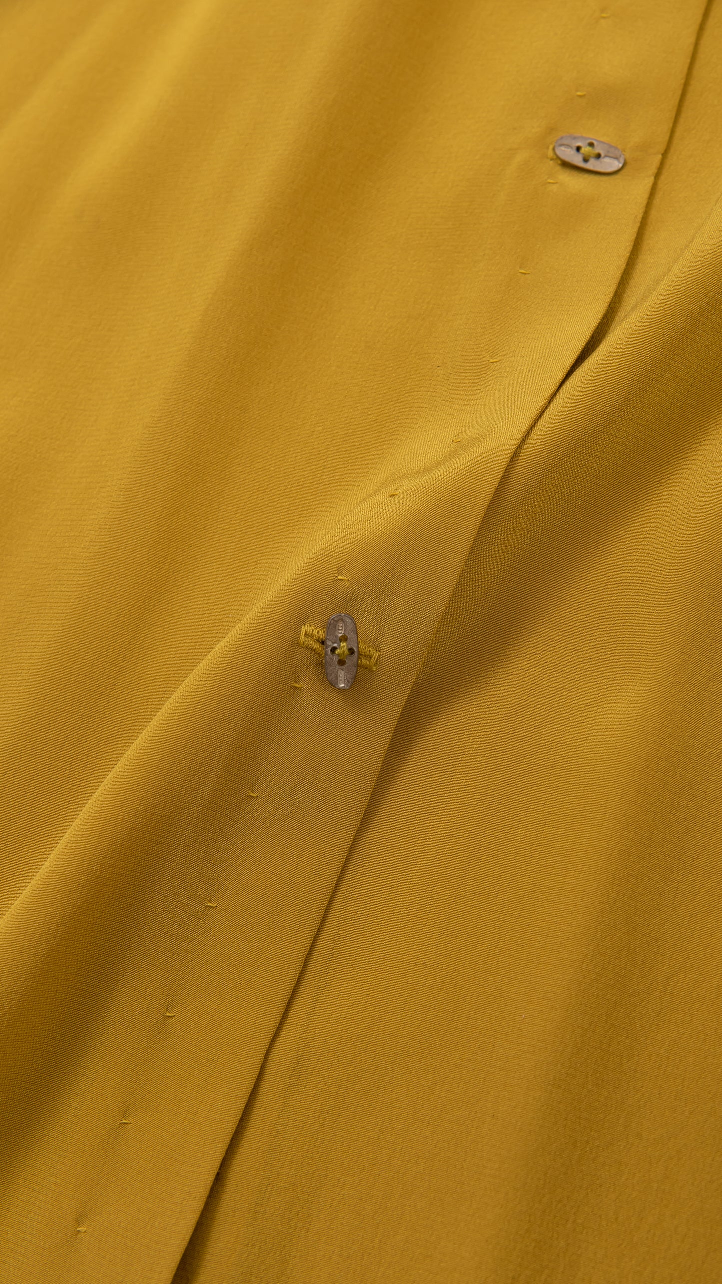 V NECK  OVESIZED  SHIRT