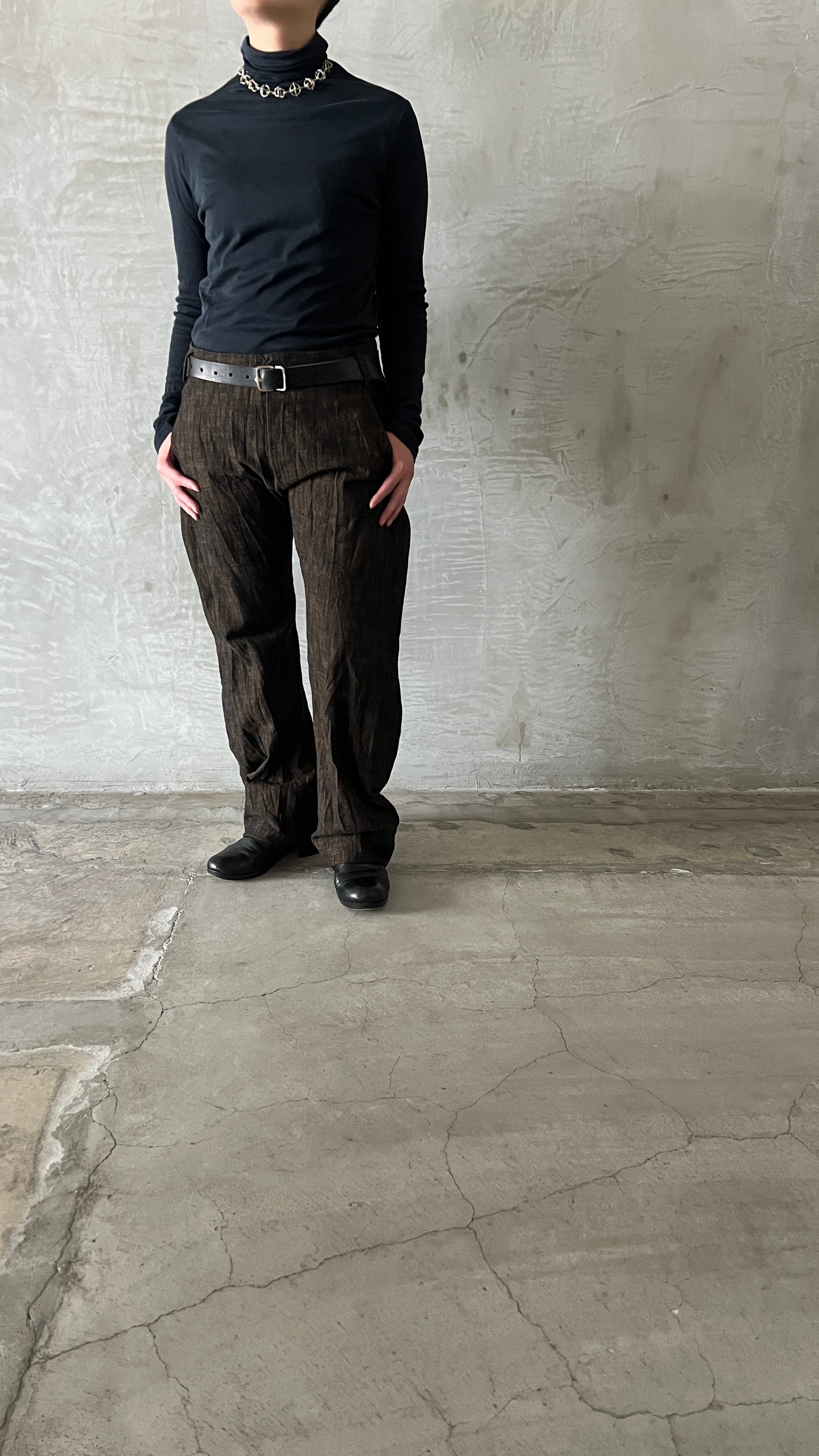 8 pocket easy fit pants