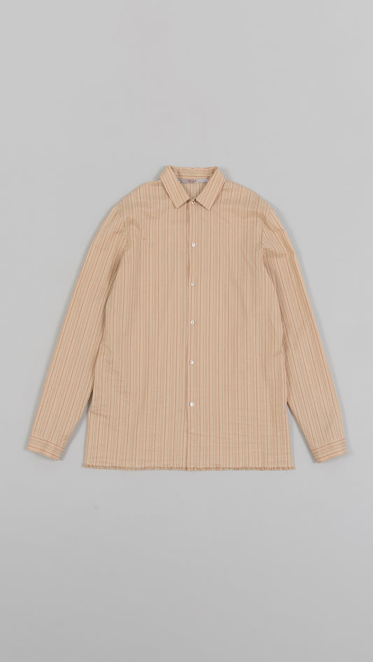 medium fit shirt