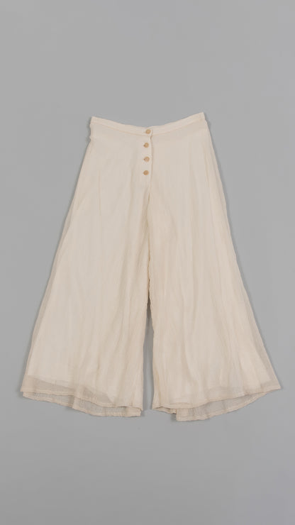 wo. front button flowing legs wide