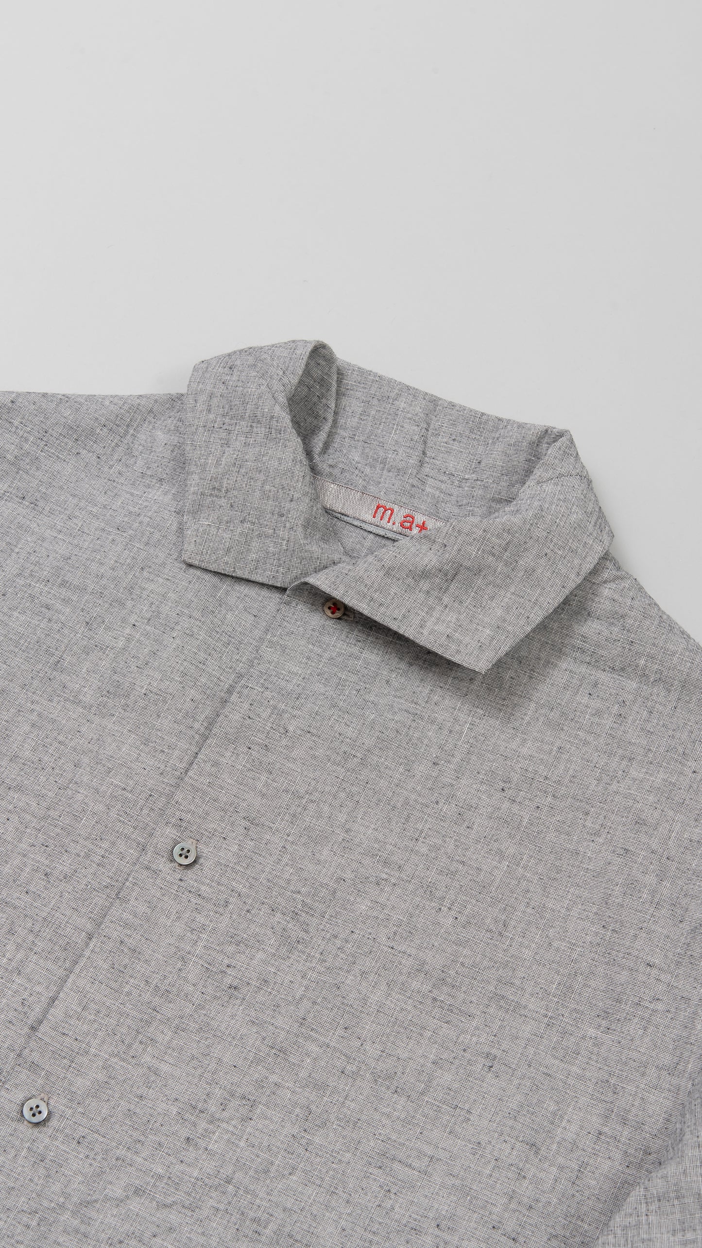 high collar medium fit shirt