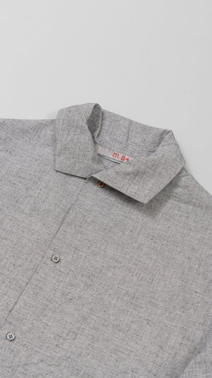 high collar medium fit shirt