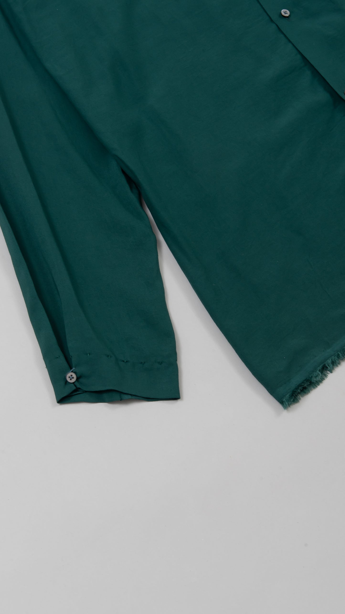 high collar medium fit shirt