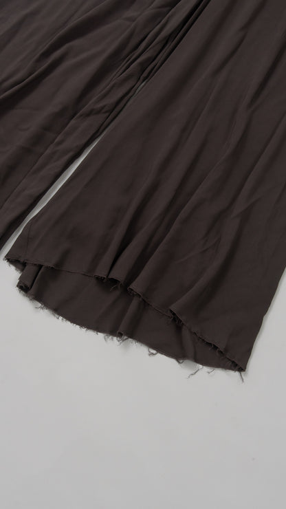 wo. elastic waist flowing legs wide