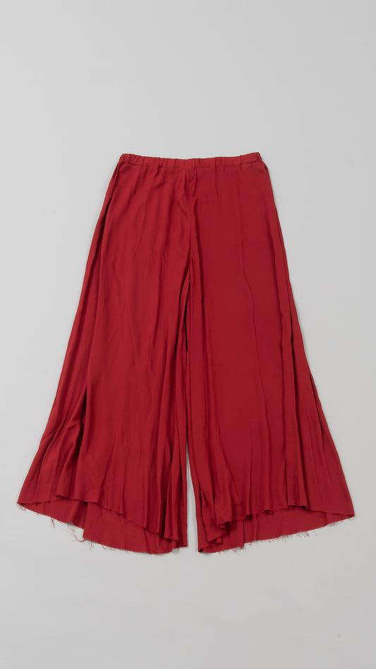 wo. elastic waist flowing legs wide