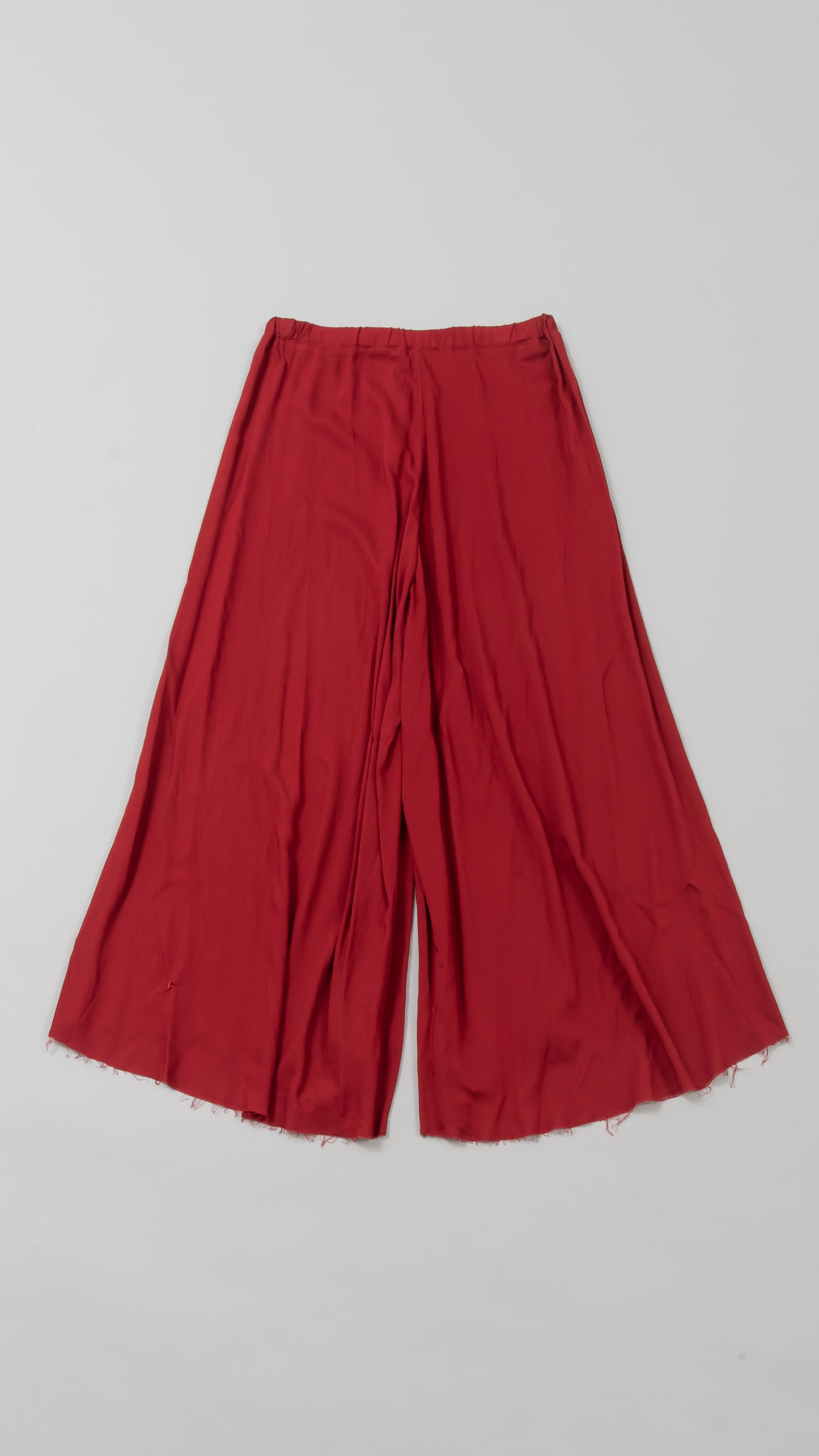 wo. elastic waist flowing legs wide