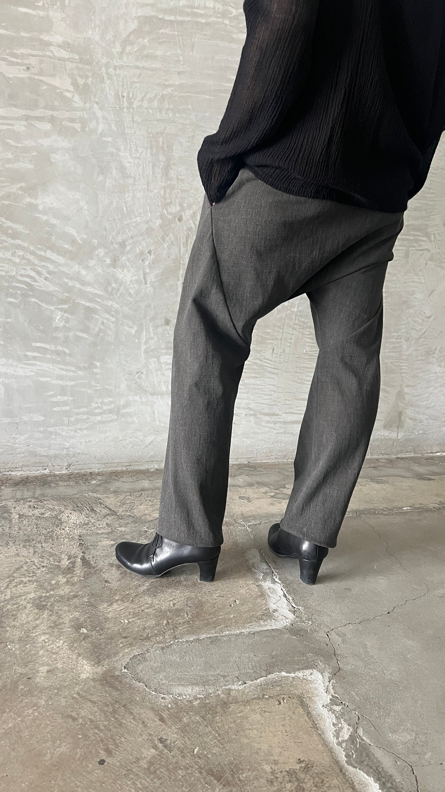 low crotch 2 pocket pants