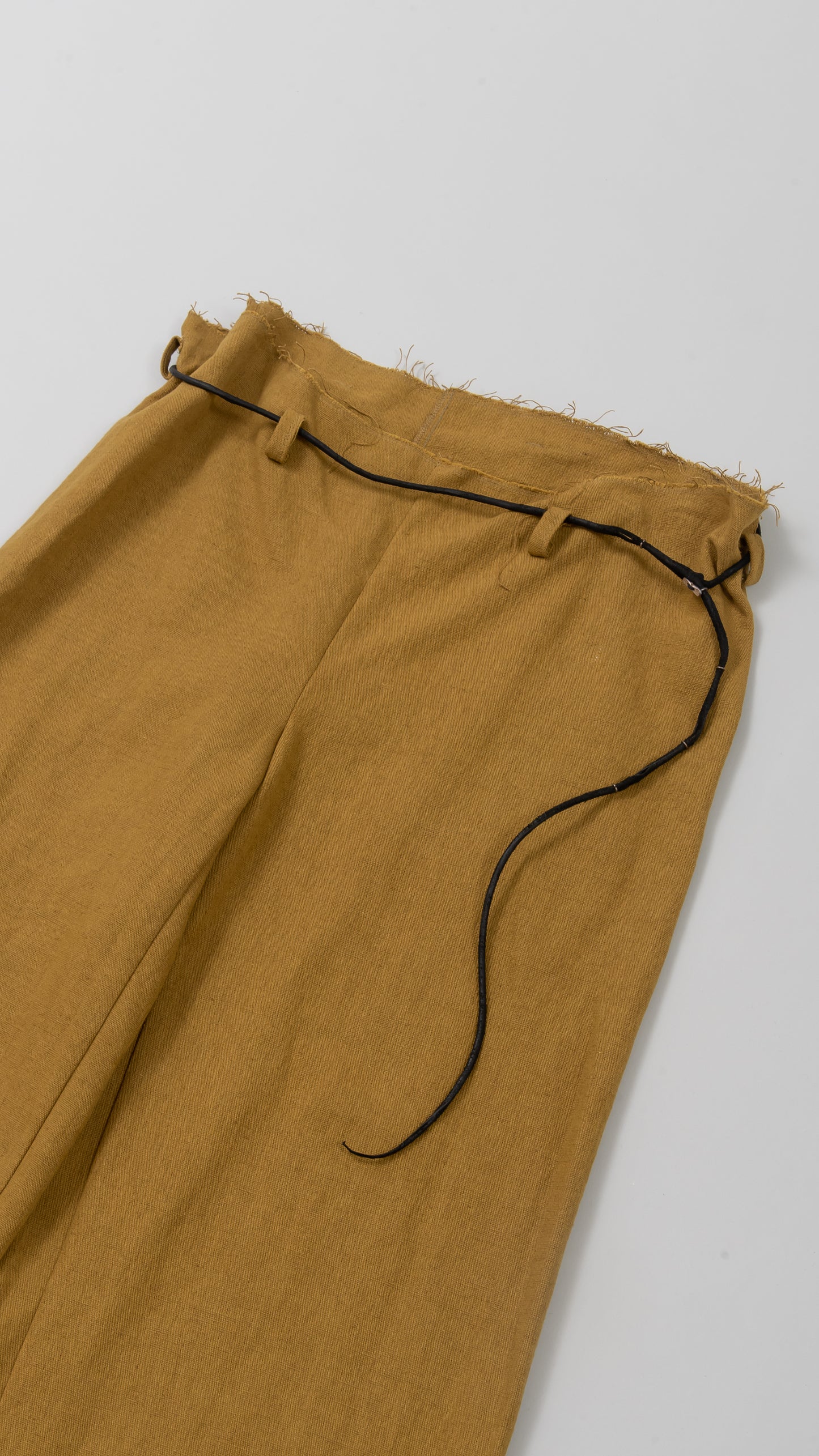 wo. wide pants w/belt