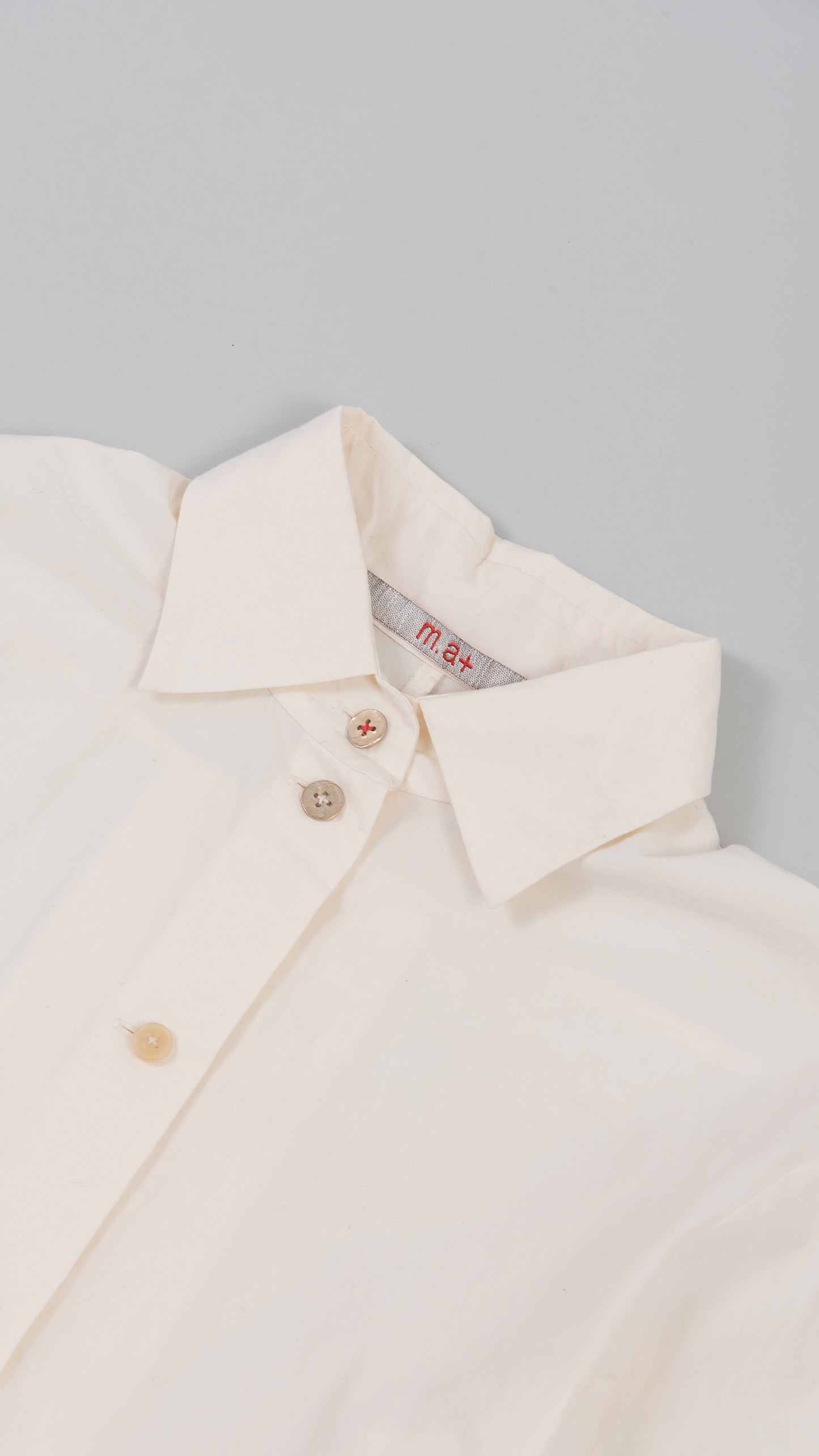 wo. wide back pleat long shirt