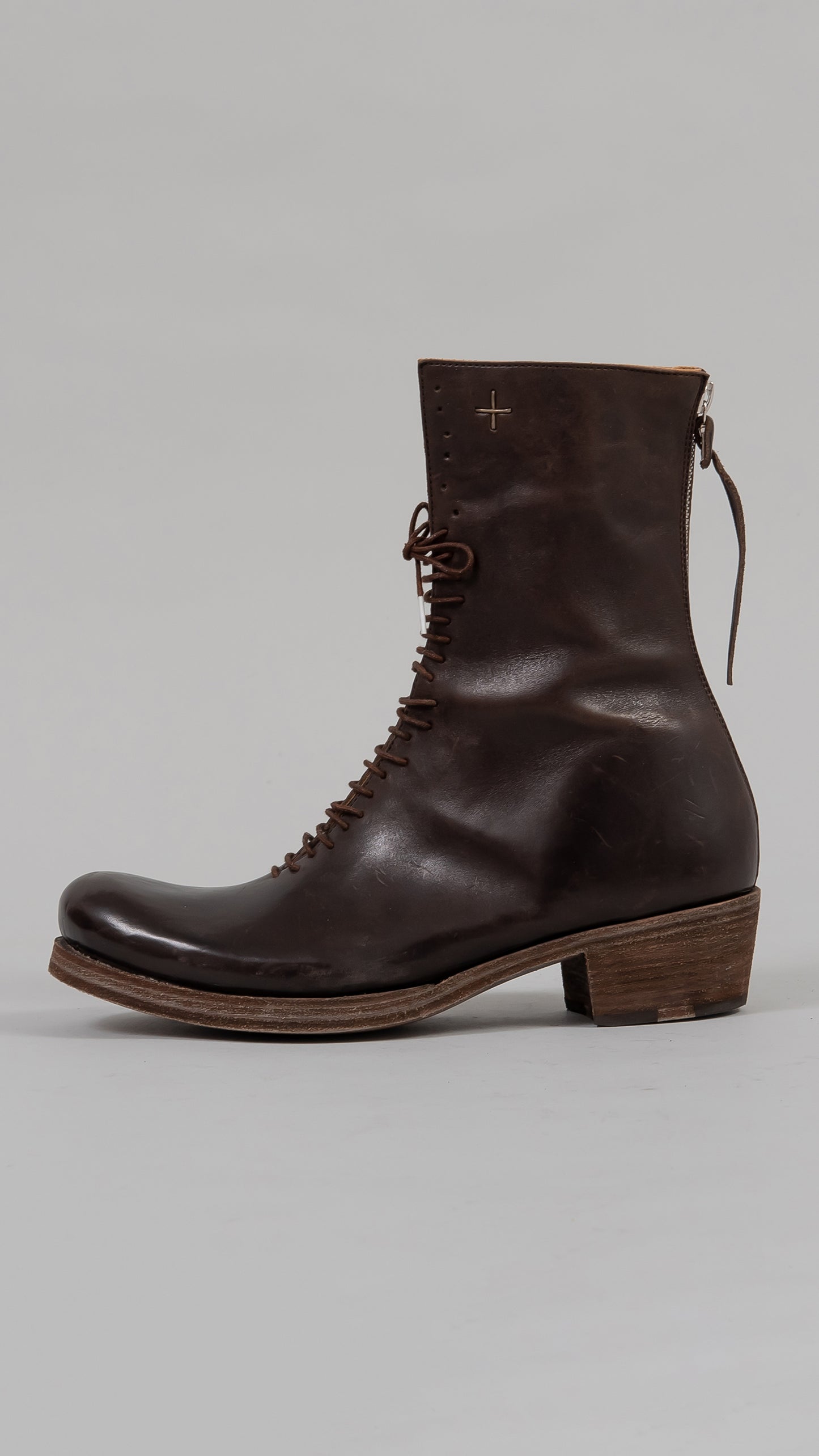 wo. tall back zipper boot w/laces