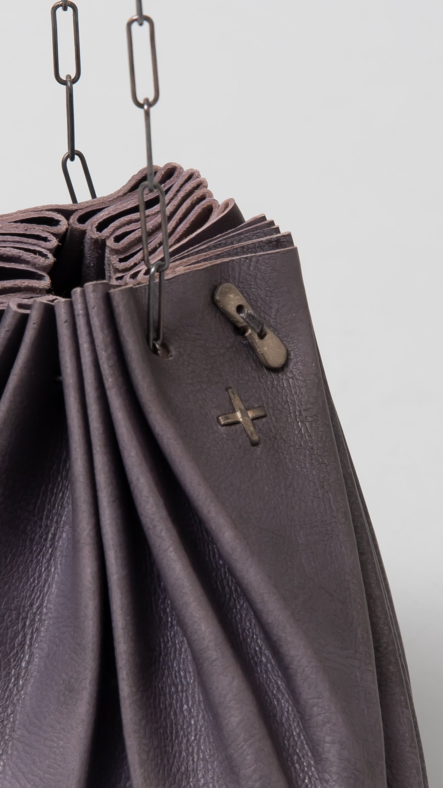 extra small shell bag w/chain