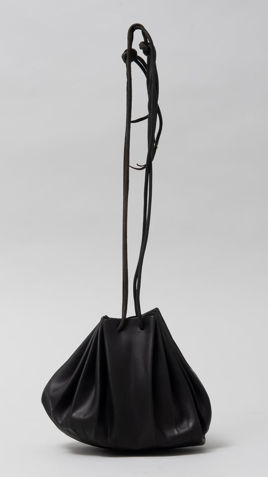 small shell hand bag