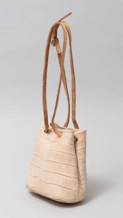 SMALL BUCKET BAG