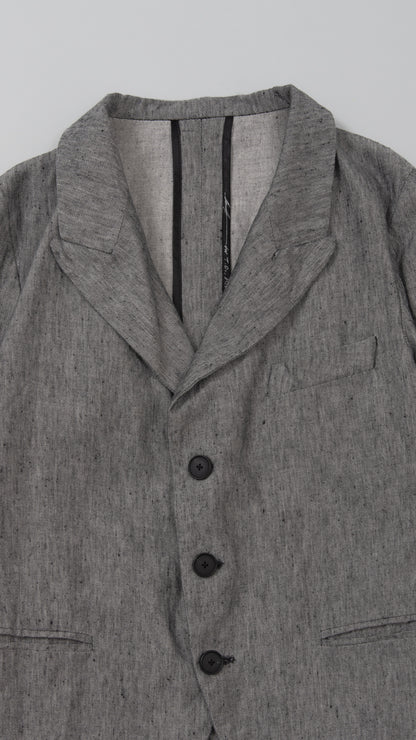 peak-lapel coat