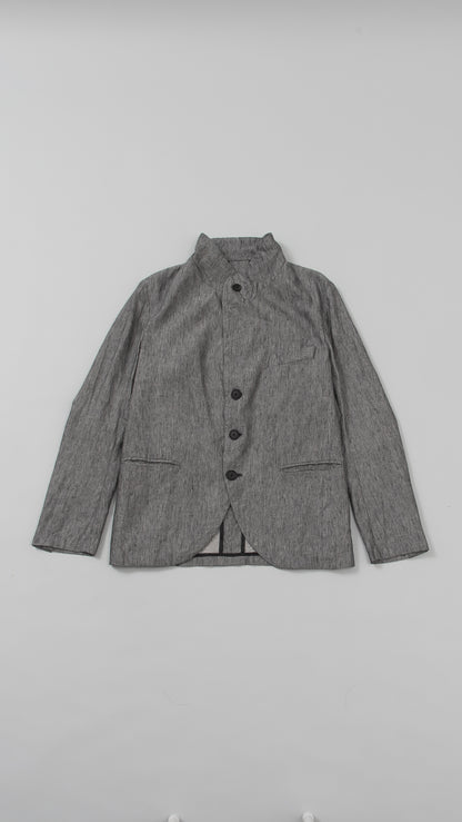 peak-lapel coat