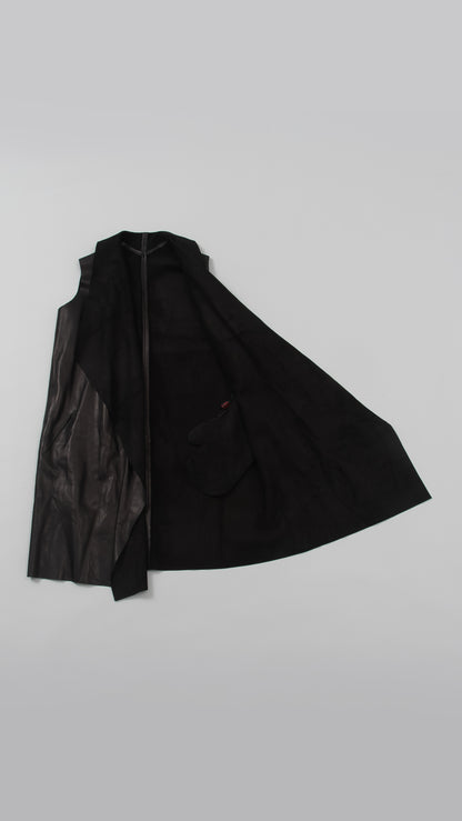 sleeveless open wide coat