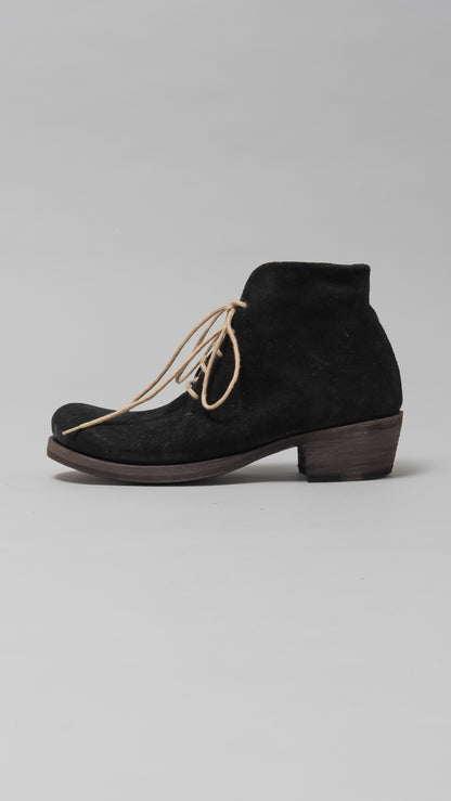 one piece derbie short boot