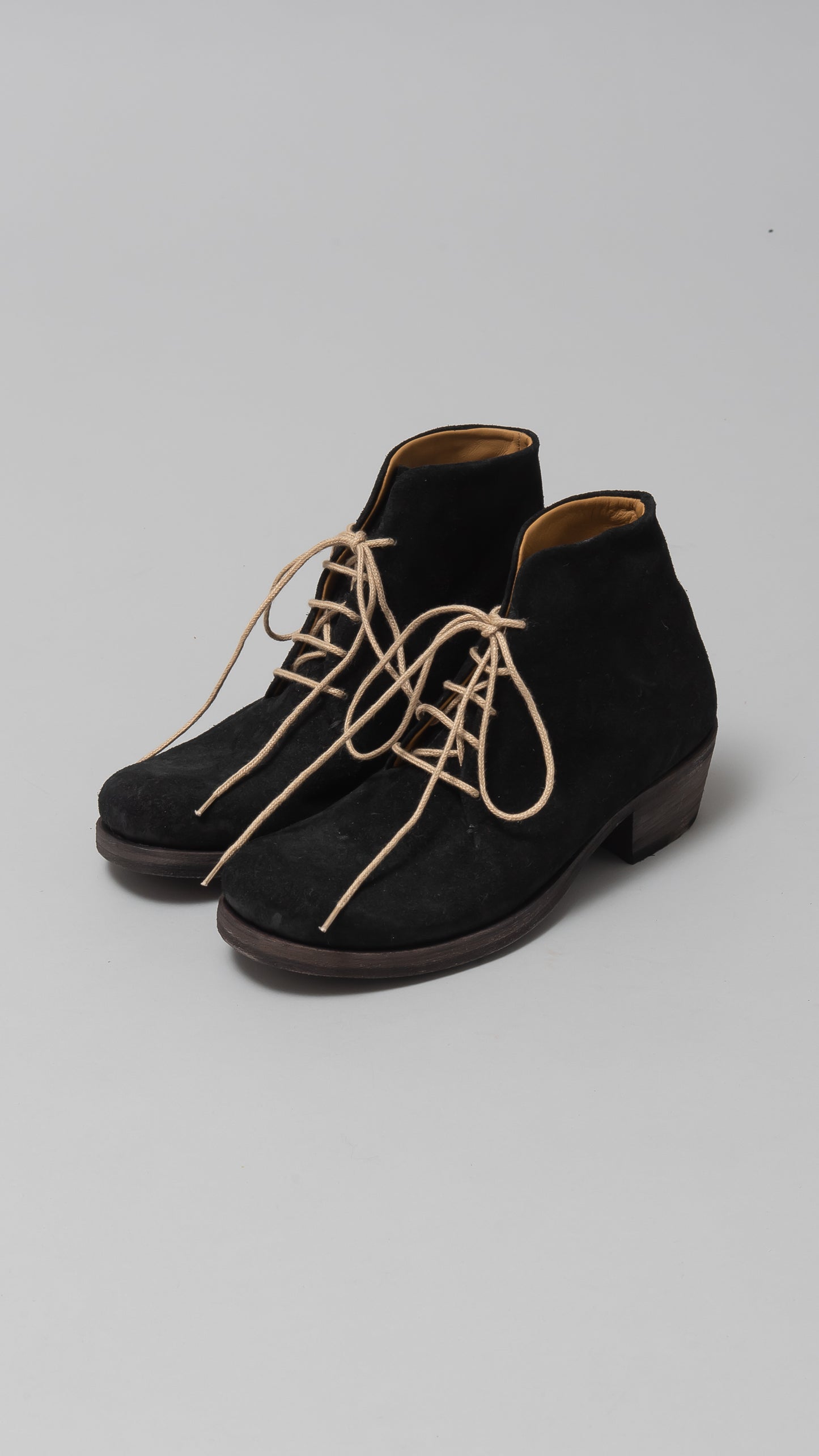 one piece derbie short boot