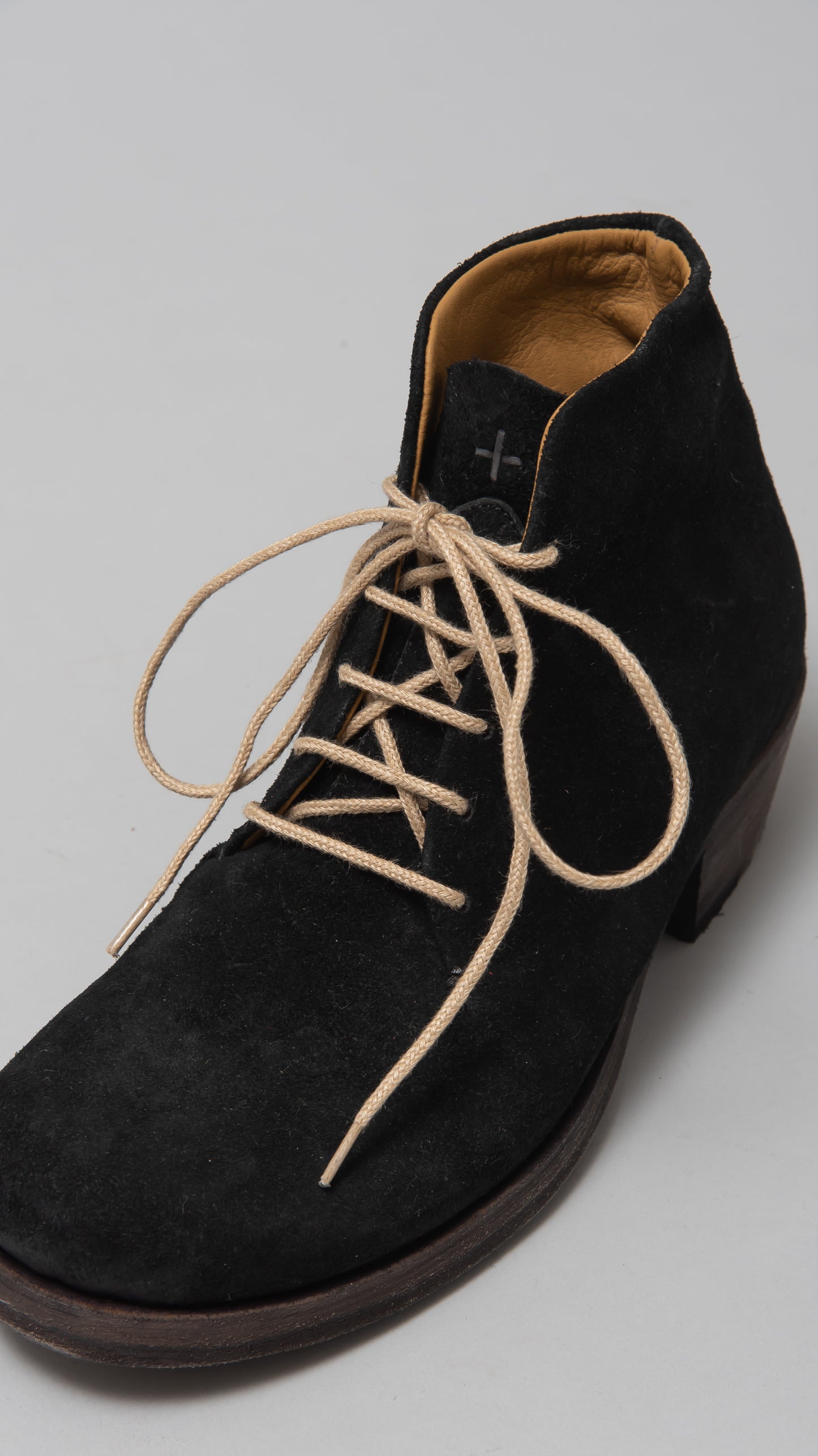 one piece derbie short boot