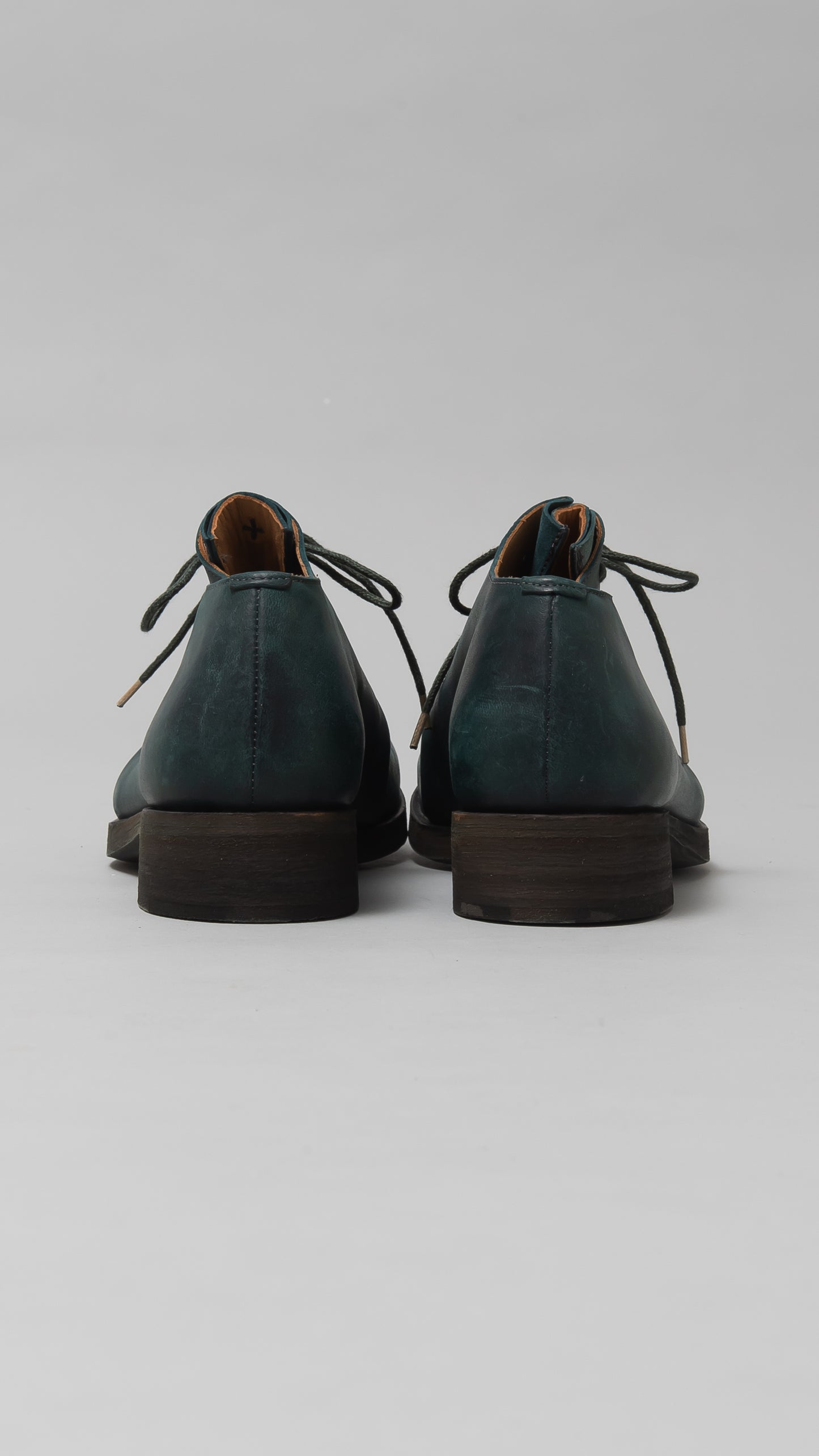 wo. double fold shoe