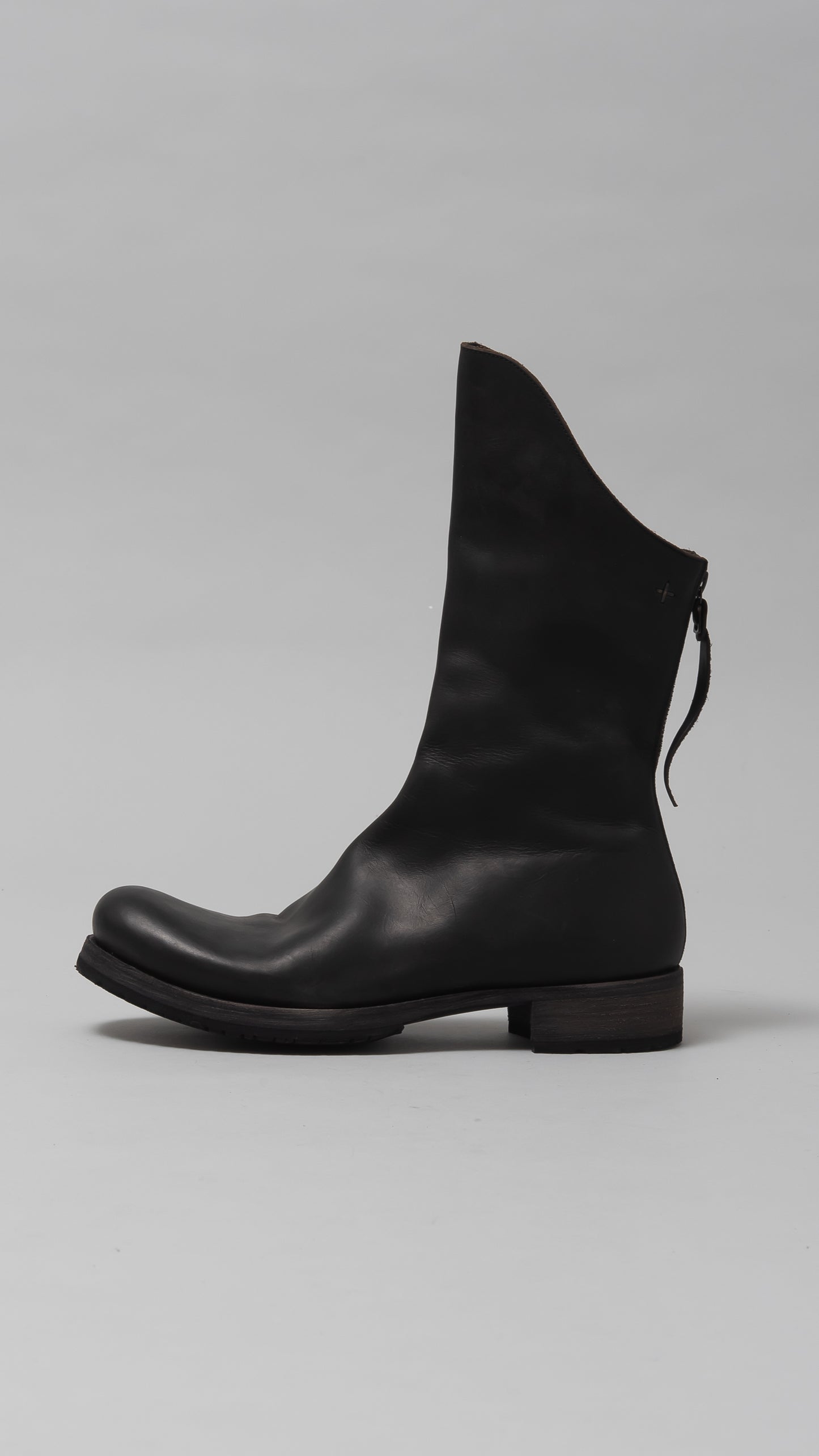 diagonal tall back zipper boot