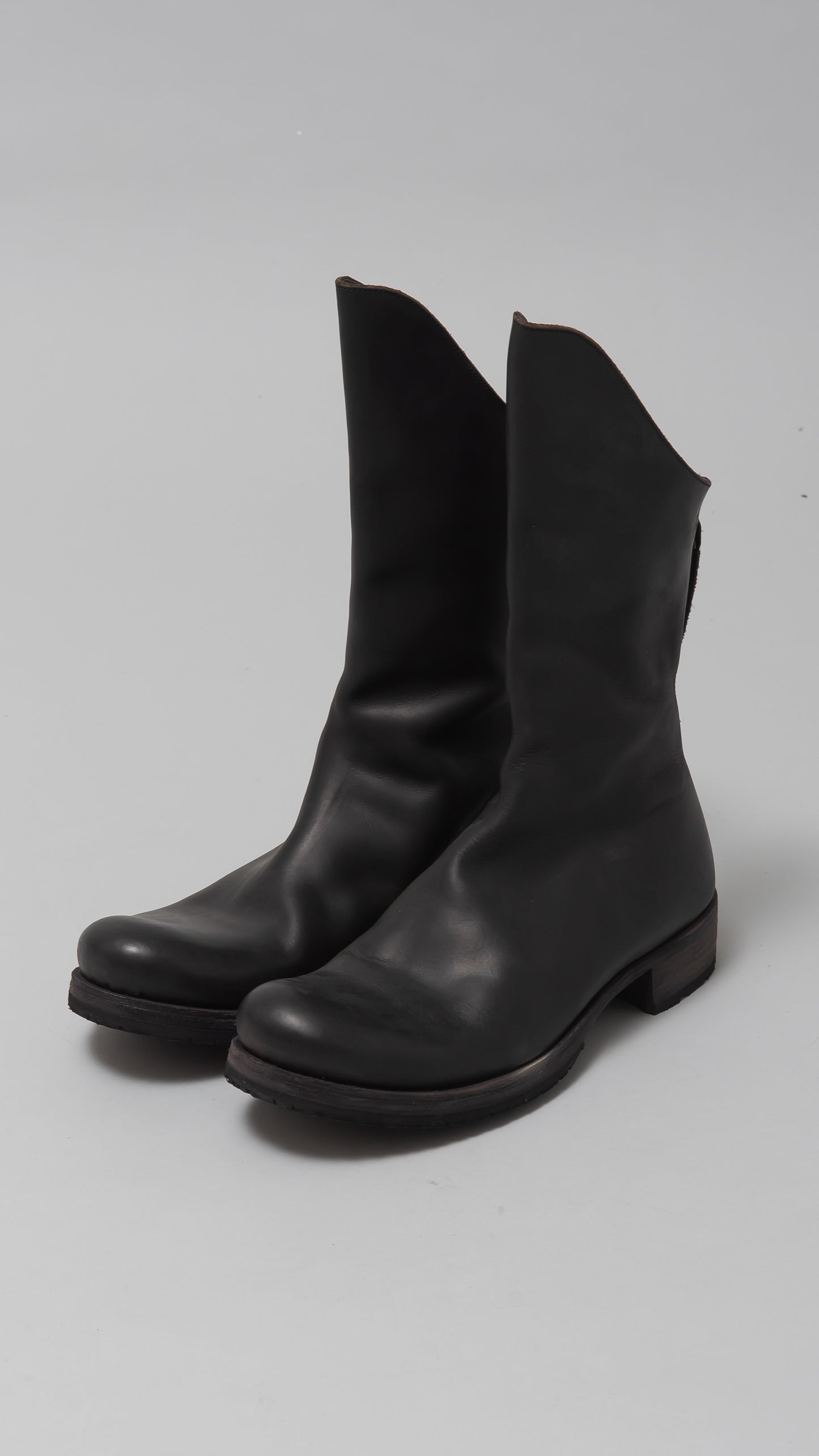 diagonal tall back zipper boot