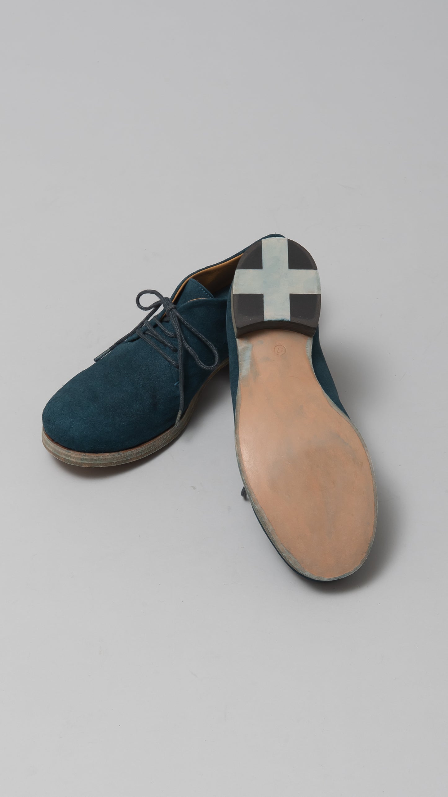 1 leather piece derbies