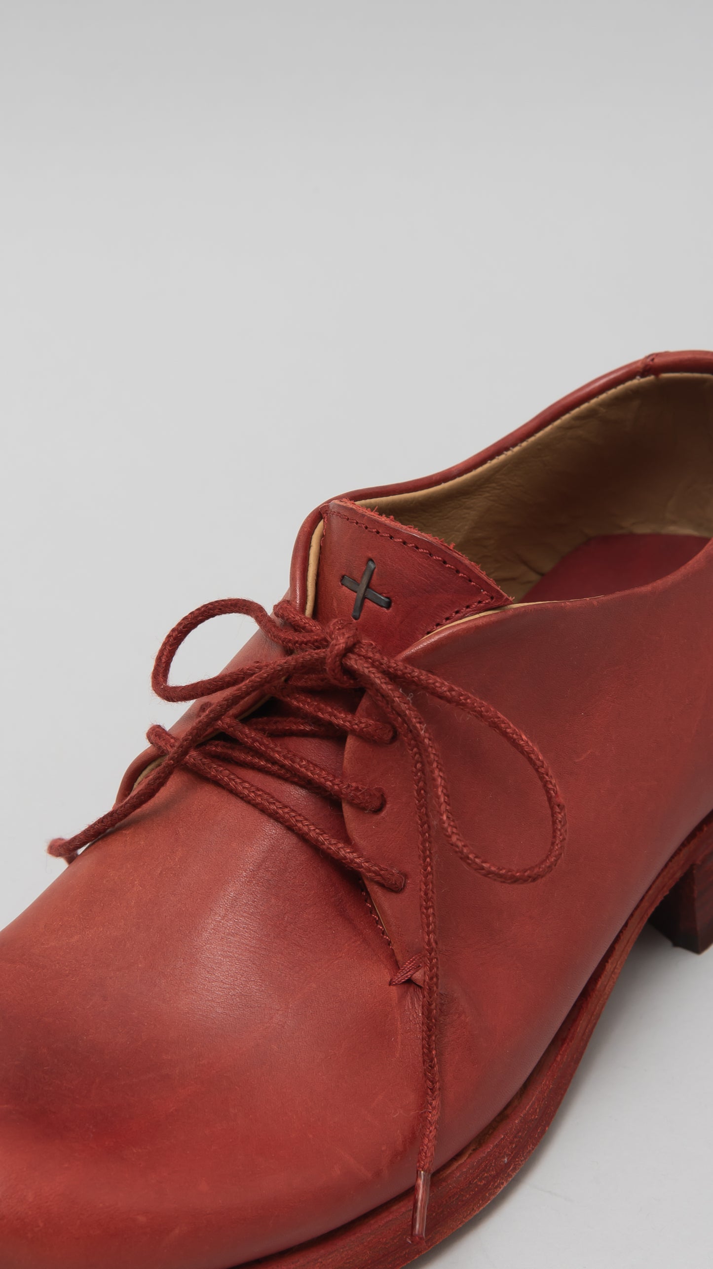 wo.1 leather piece derbies