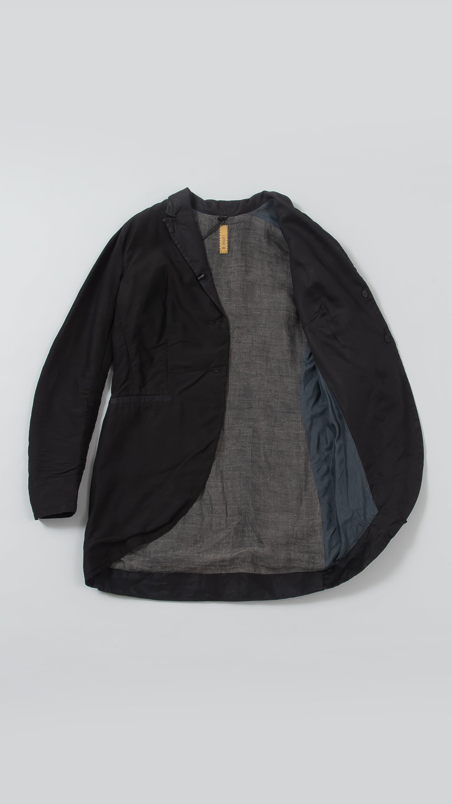 Short notch lapel　Caot