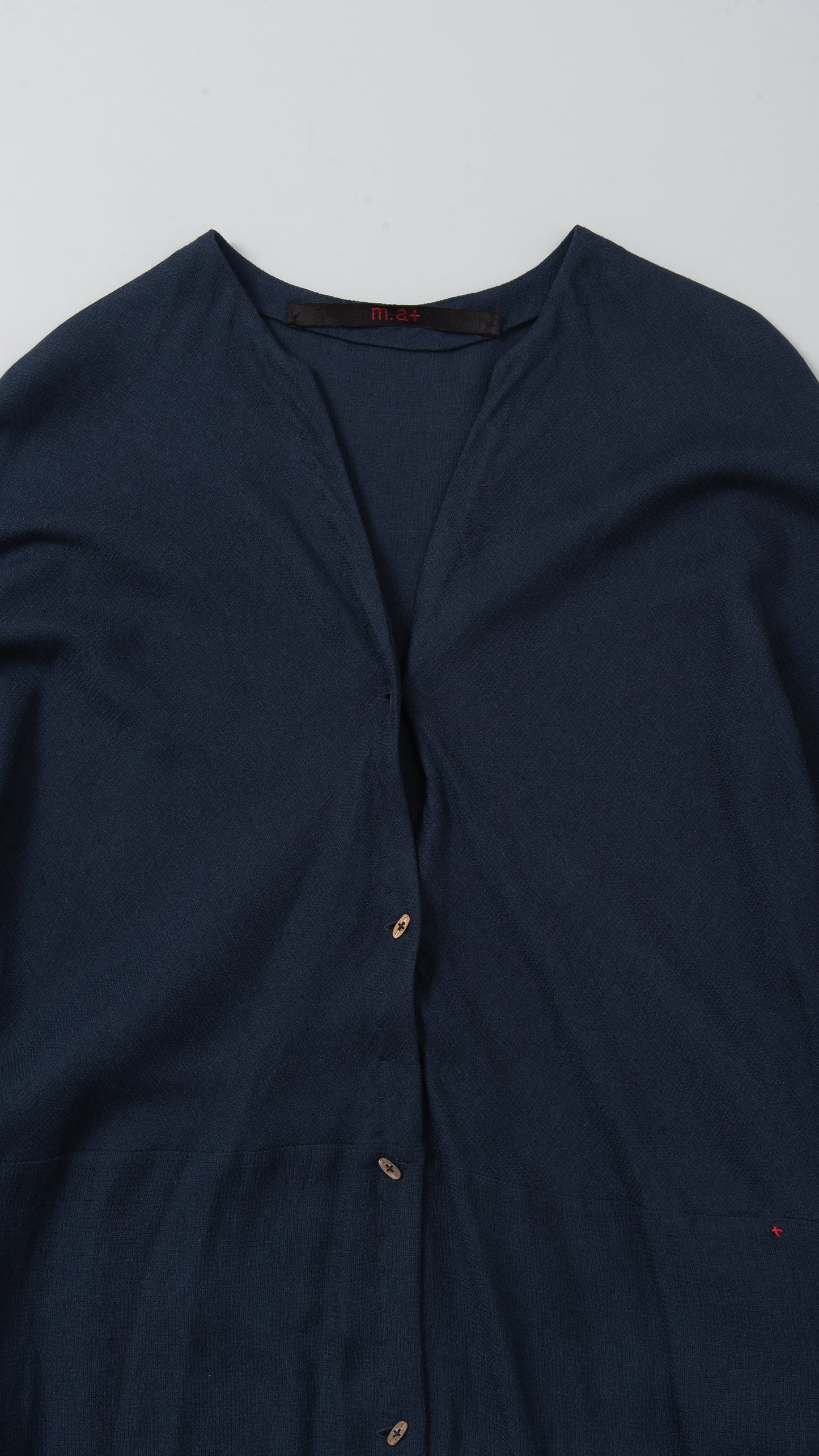 wo. "v"neck oversized shirt