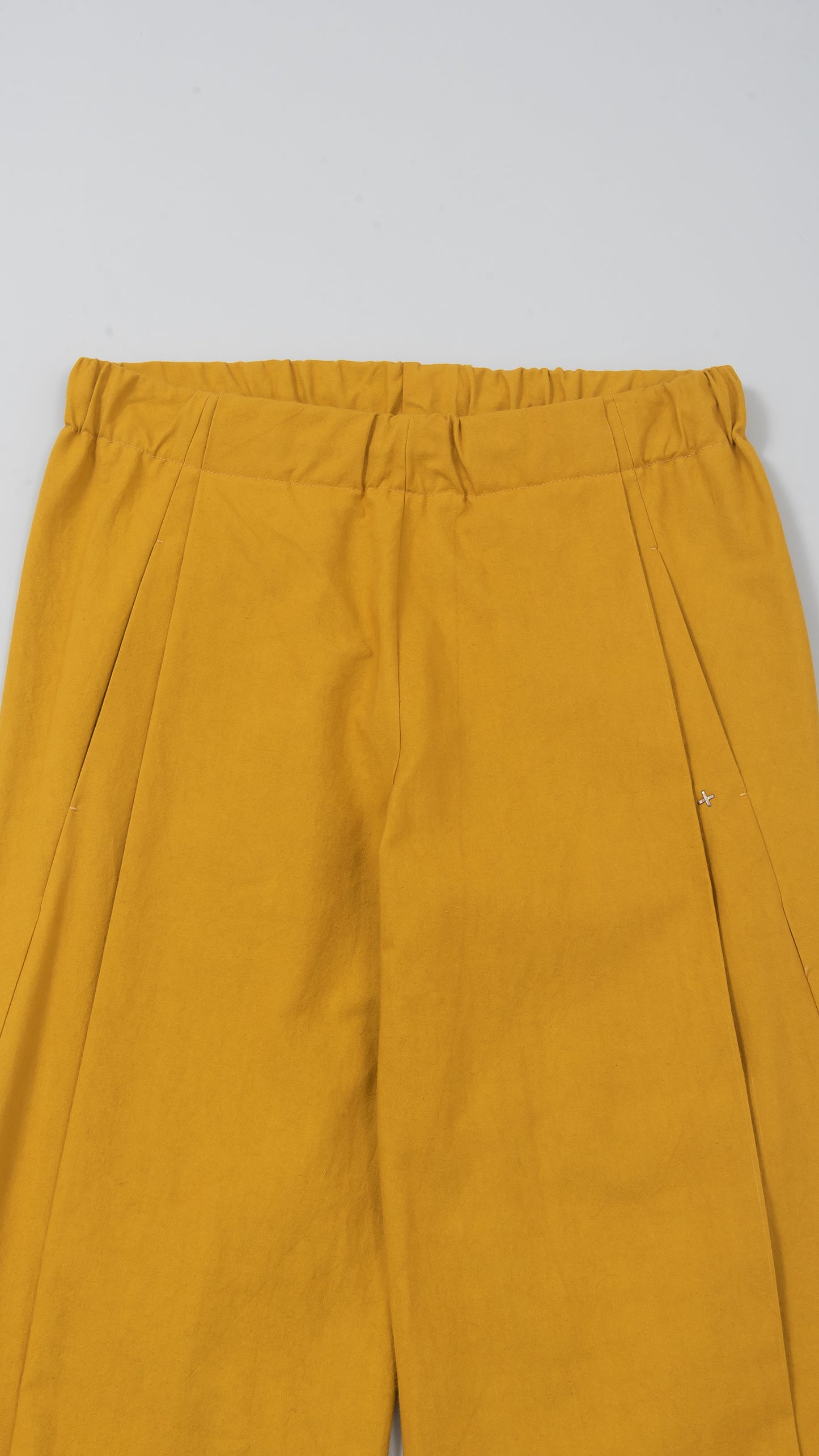 front pleat wide fit short elastic