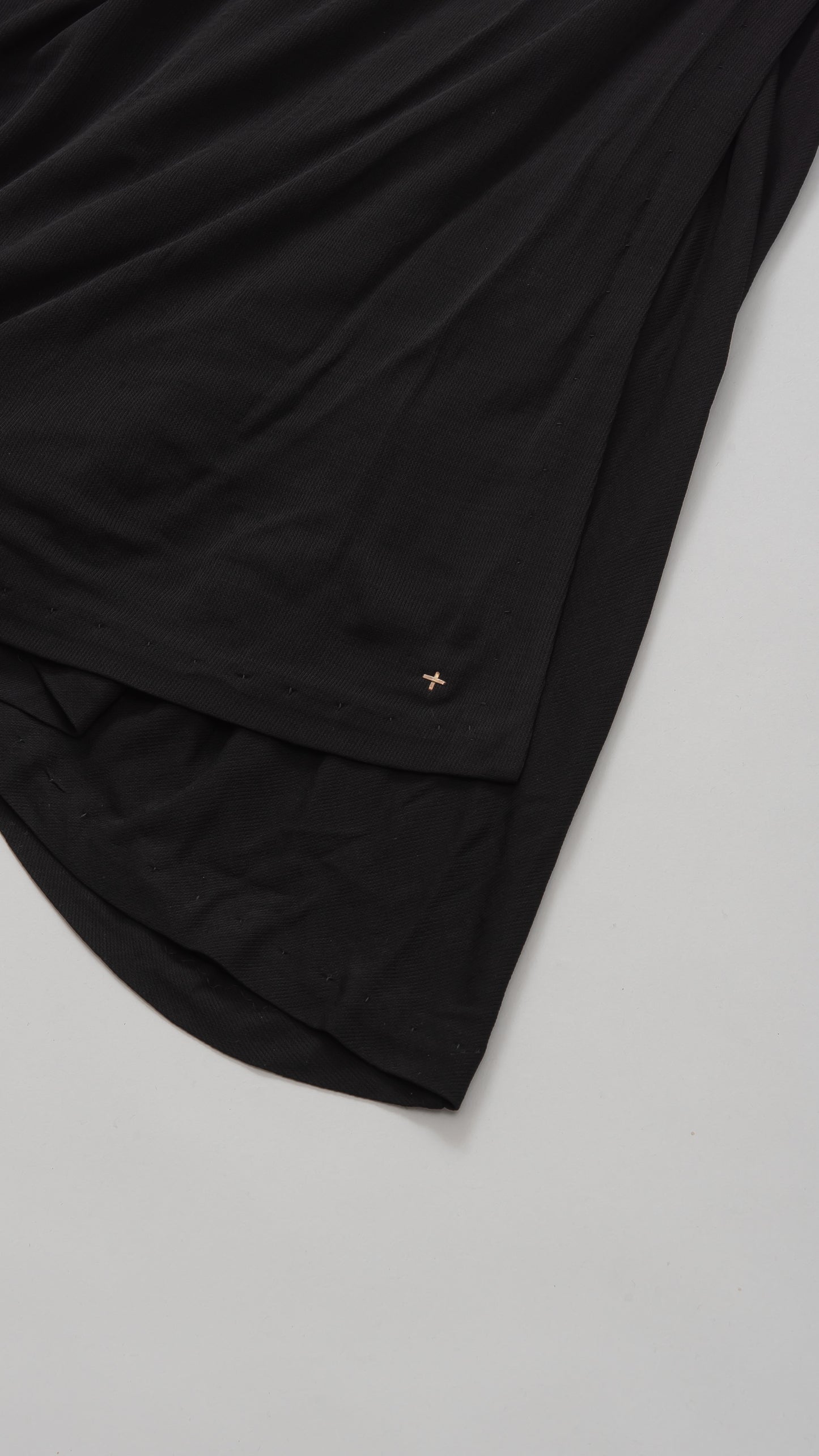 extra wide long safety pin shirt   lenght short 5cm