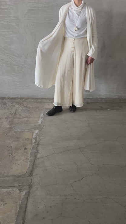 wo. front button flowing legs wide