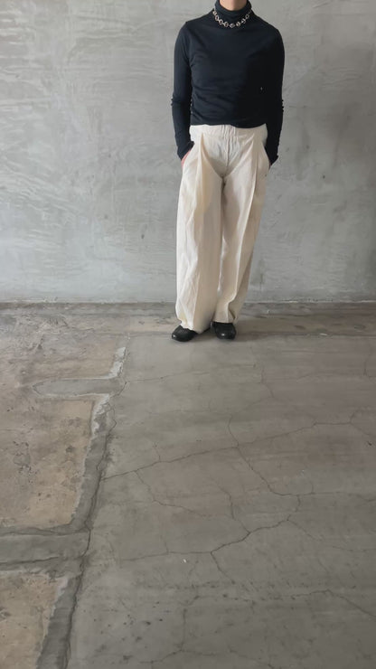 front pleat wide fit short elastic